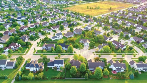 Evolution and Revolution – Paths to 10G Broadband